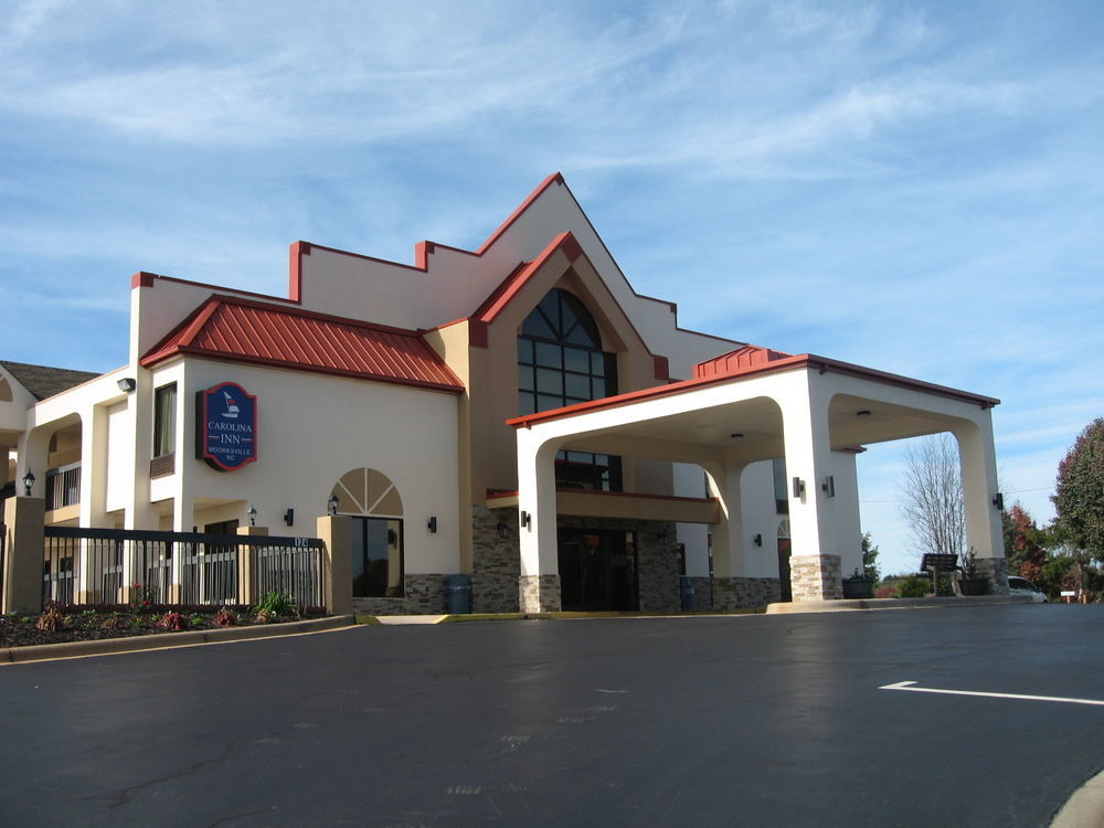 Carolina Inn Of Lake Norman ムアズビル エクステリア 写真